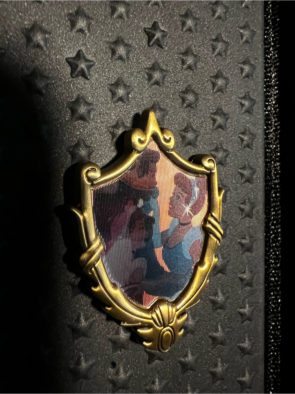 Disney Princess Lenticular Pin cinderella and Prince - Picture 6 of 6